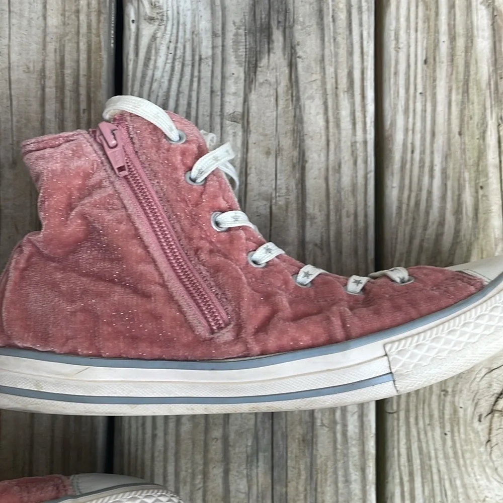 Converse Chuck Taylor Pink Velvet Glitter High Top Sneakers Junior 6
